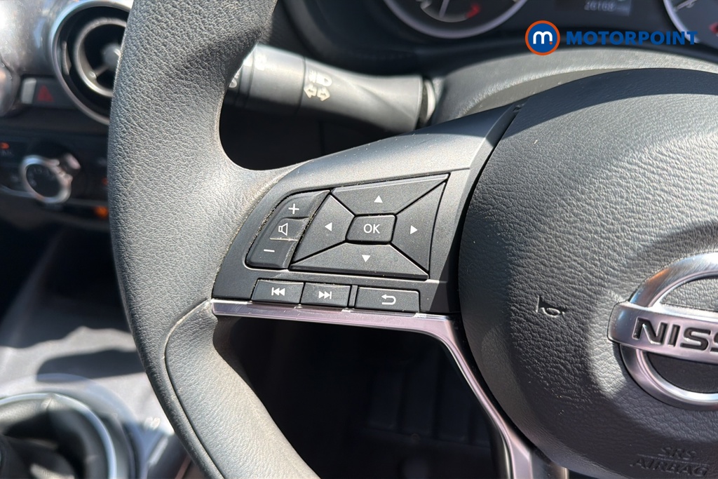 Nissan Juke Acenta Manual Petrol SUV - Stock Number (1646202) - 4th supplementary image