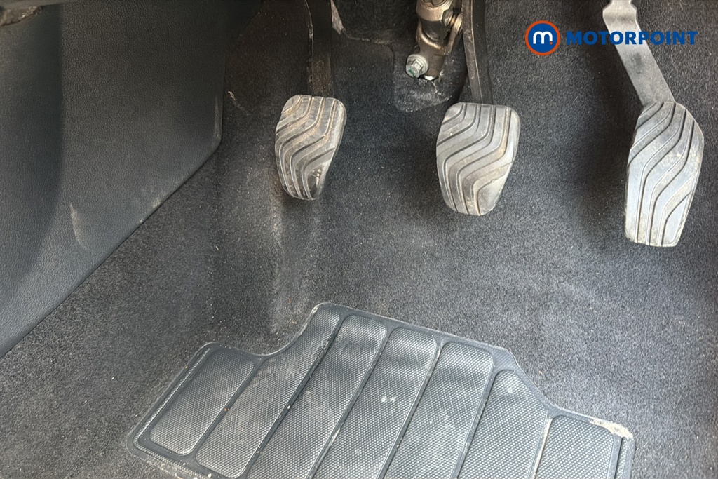 Nissan Juke Acenta Manual Petrol SUV - Stock Number (1646202) - 24th supplementary image