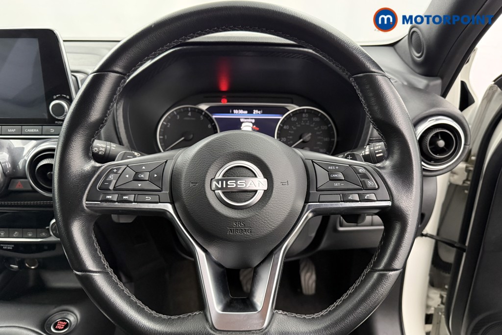 Nissan Juke N-Connecta Automatic Petrol SUV - Stock Number (1625212) - 2nd supplementary image