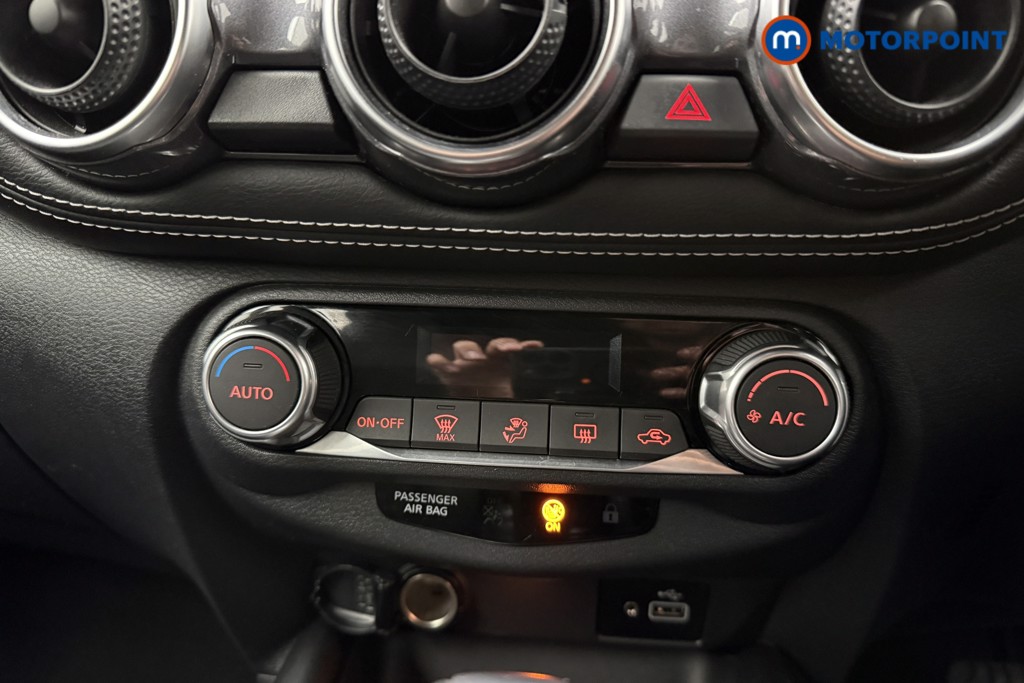 Nissan Juke N-Connecta Automatic Petrol SUV - Stock Number (1625212) - 10th supplementary image
