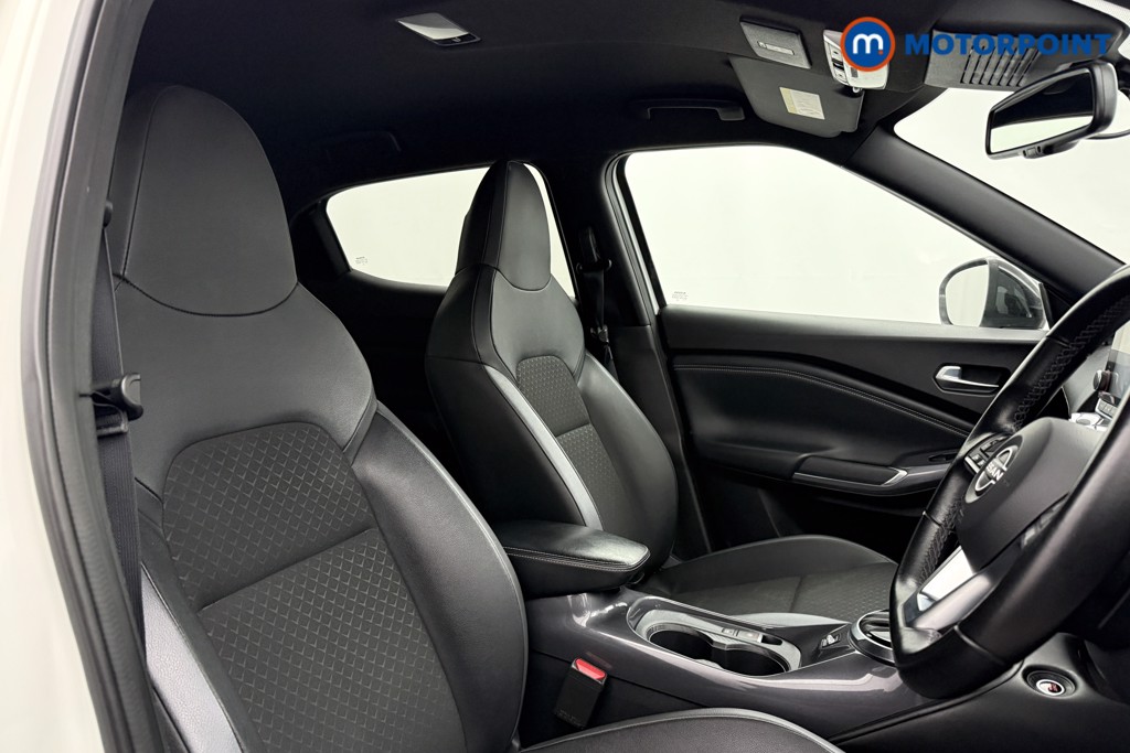 Nissan Juke N-Connecta Automatic Petrol SUV - Stock Number (1625212) - 13th supplementary image