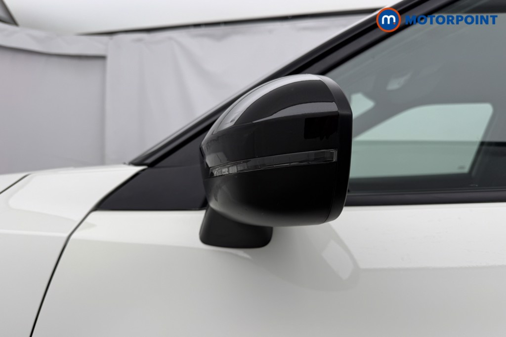 Nissan Juke N-Connecta Automatic Petrol SUV - Stock Number (1625212) - 20th supplementary image