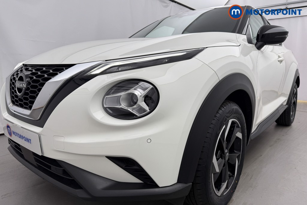 Nissan Juke N-Connecta Automatic Petrol SUV - Stock Number (1625212) - 21st supplementary image