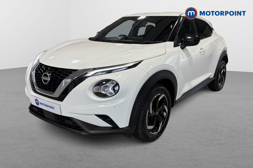 Nissan Juke N-Connecta Automatic Petrol SUV - Stock Number (1625212) - Passenger side front corner
