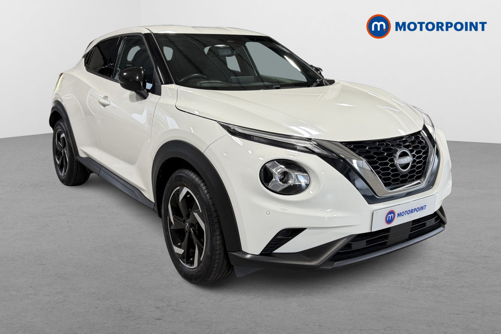 Nissan Juke N-Connecta Automatic Petrol SUV - Stock Number (1625212) - Drivers side front corner