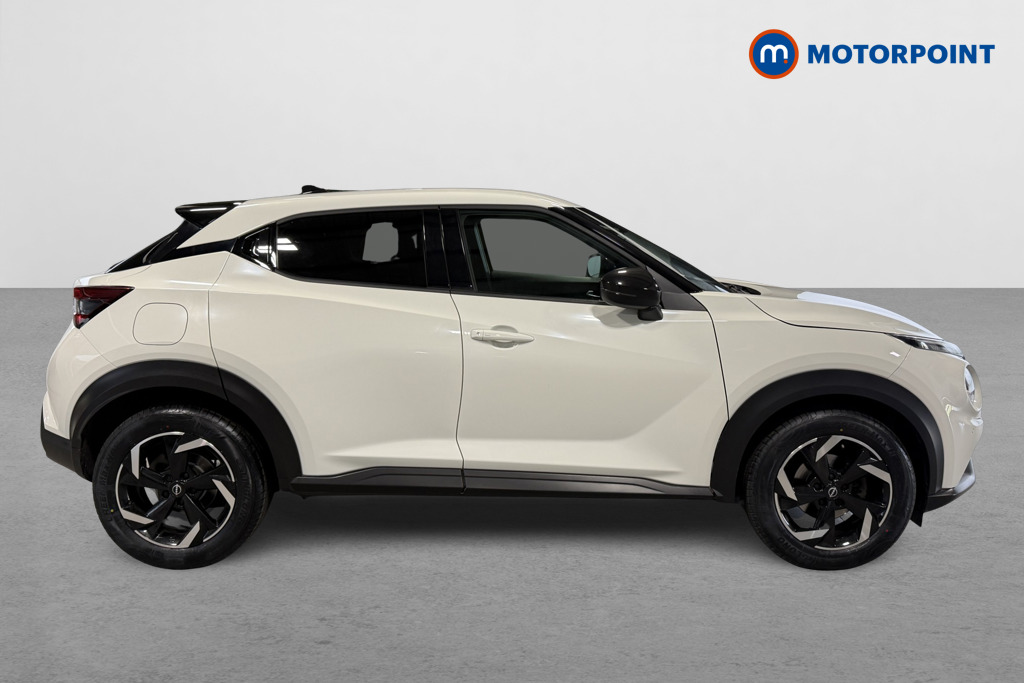 Nissan Juke N-Connecta Automatic Petrol SUV - Stock Number (1625212) - Drivers side