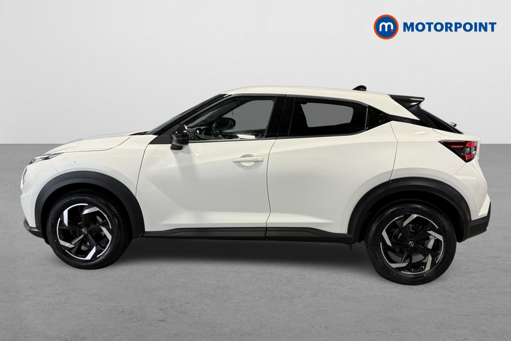 Nissan Juke N-Connecta Automatic Petrol SUV - Stock Number (1625212) - Passenger side