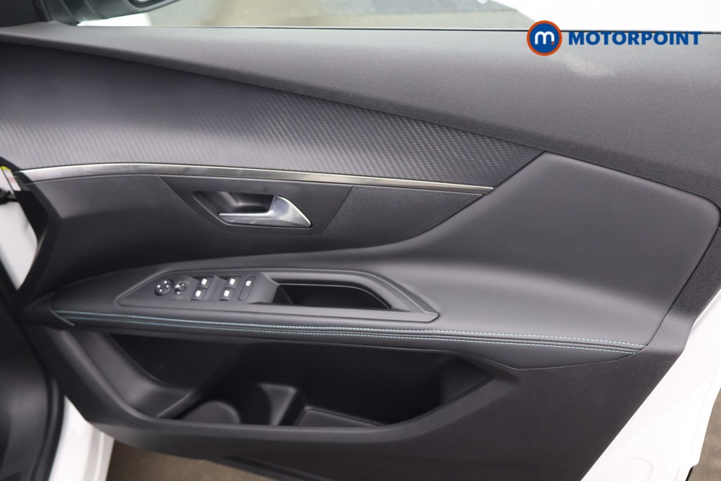 Peugeot 5008 Allure Manual Petrol SUV - Stock Number (1634909) - 10th supplementary image