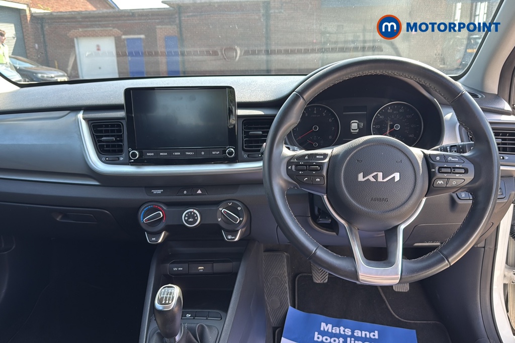 KIA Stonic 2 Manual Petrol SUV - Stock Number (1635574) - 1st supplementary image