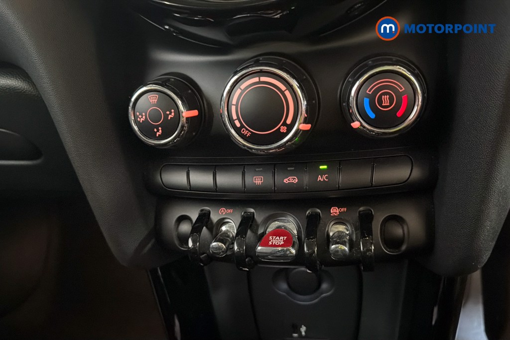 Mini Hatchback Cooper Classic Manual Petrol Hatchback - Stock Number (1636912) - 12th supplementary image