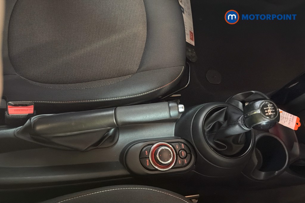 Mini Hatchback Cooper Classic Manual Petrol Hatchback - Stock Number (1636912) - 15th supplementary image