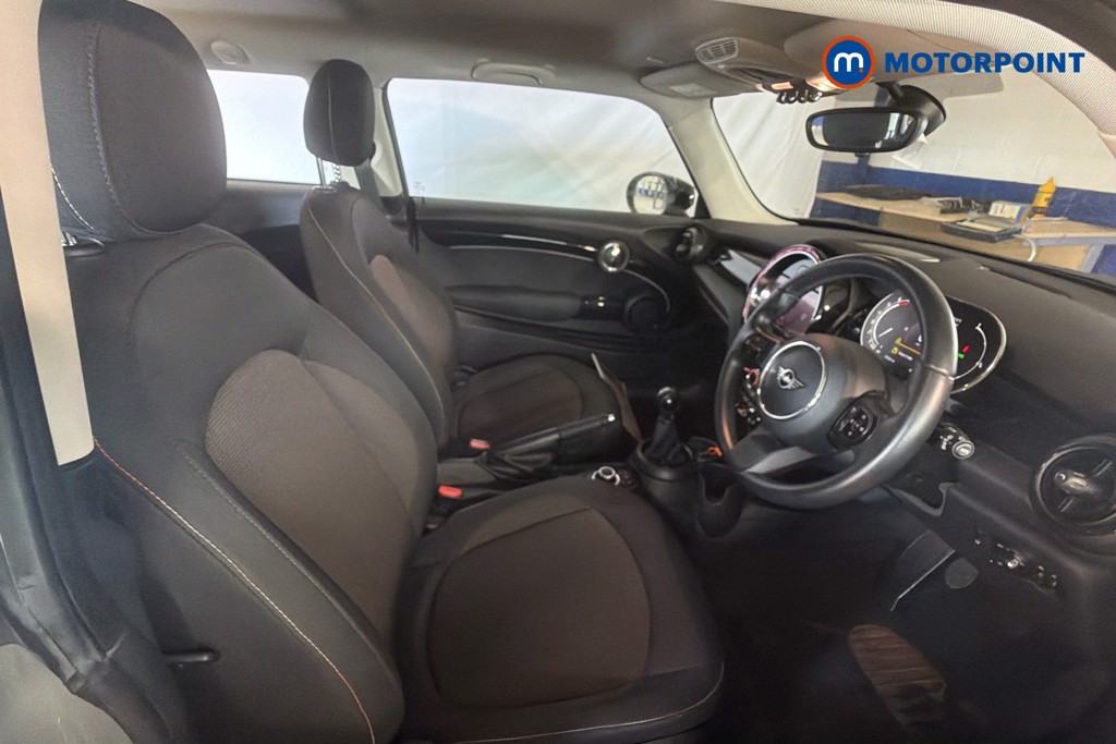 Mini Hatchback Cooper Classic Manual Petrol Hatchback - Stock Number (1636912) - 22nd supplementary image