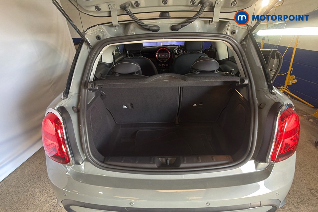 Mini Hatchback Cooper Classic Manual Petrol Hatchback - Stock Number (1636912) - 33rd supplementary image