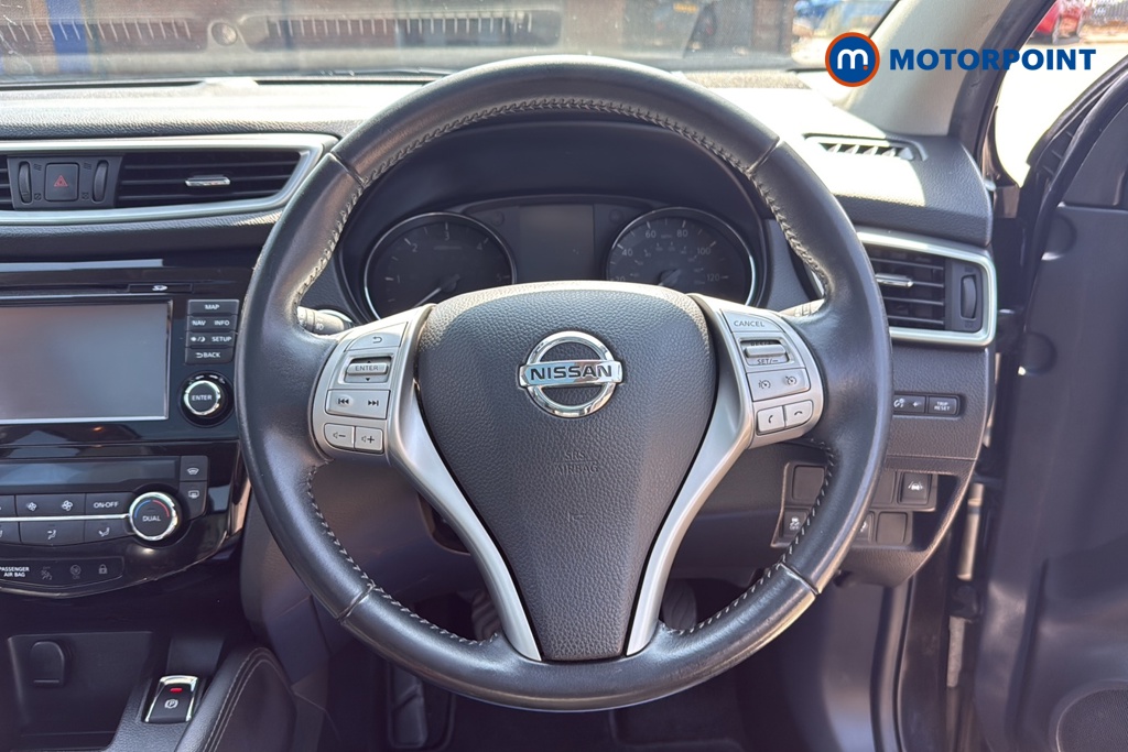 Nissan Qashqai Tekna Manual Diesel SUV - Stock Number (1637737) - 2nd supplementary image