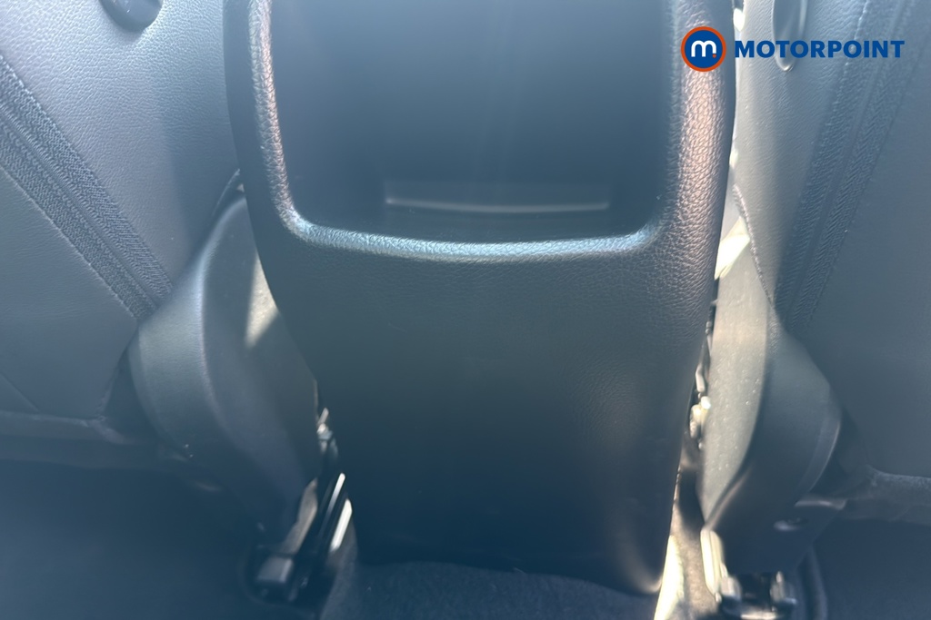 Nissan Qashqai Tekna Manual Diesel SUV - Stock Number (1637737) - 28th supplementary image