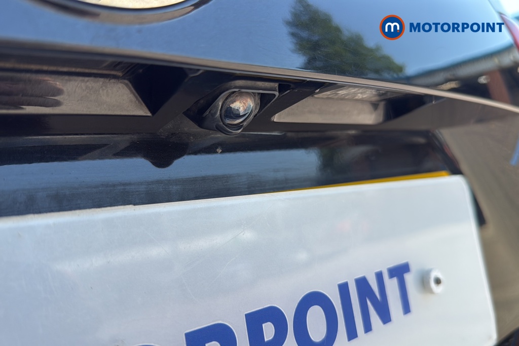 Nissan Qashqai Tekna Manual Diesel SUV - Stock Number (1637737) - 37th supplementary image