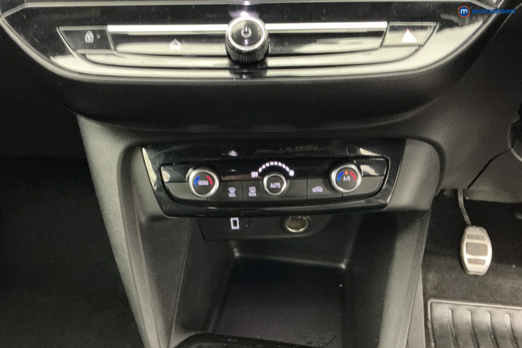 Vauxhall Corsa GS Manual Petrol Hatchback - Stock Number (1637991) - 17th supplementary image