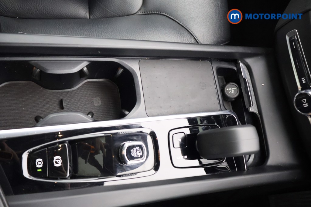 Volvo Xc60 Core Automatic Petrol Plug-In Hybrid SUV - Stock Number (1638893) - 8th supplementary image