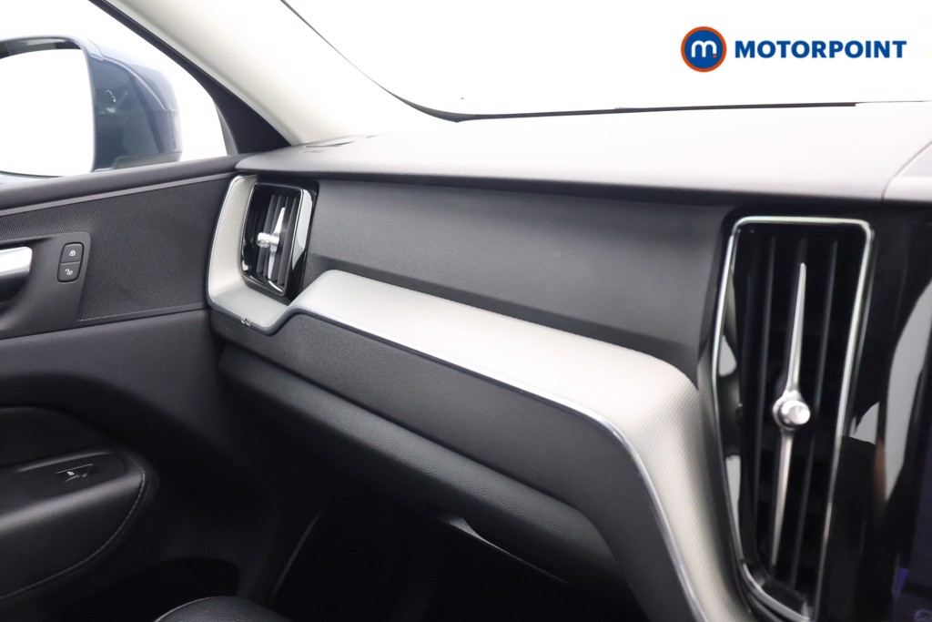 Volvo Xc60 Core Automatic Petrol Plug-In Hybrid SUV - Stock Number (1638893) - 9th supplementary image