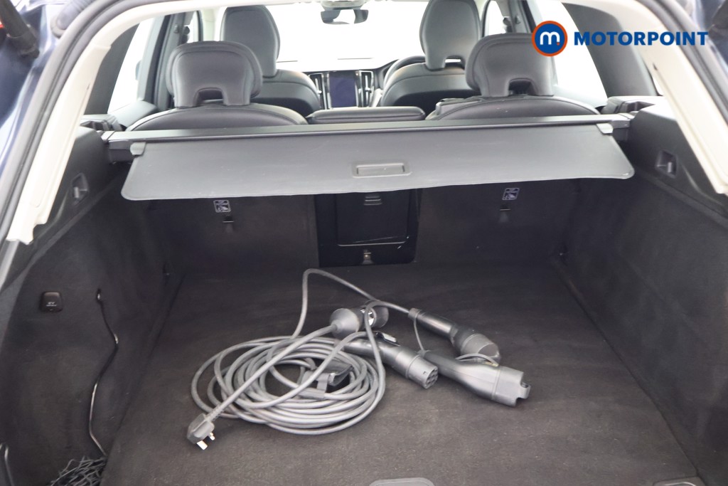 Volvo Xc60 Core Automatic Petrol Plug-In Hybrid SUV - Stock Number (1638893) - 19th supplementary image