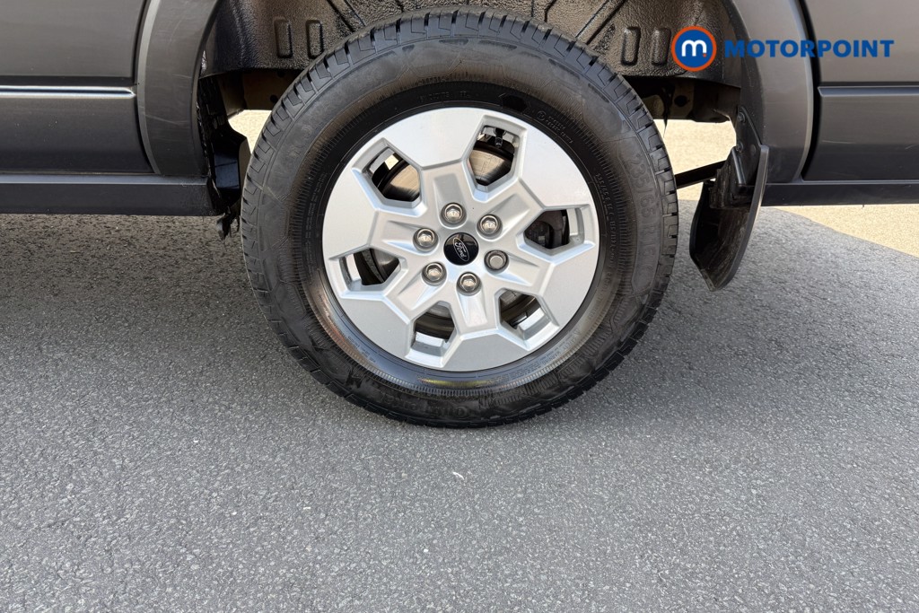 Ford Transit Limited Automatic Diesel Medium Roof Van - Stock Number (1640341) - 3rd supplementary image