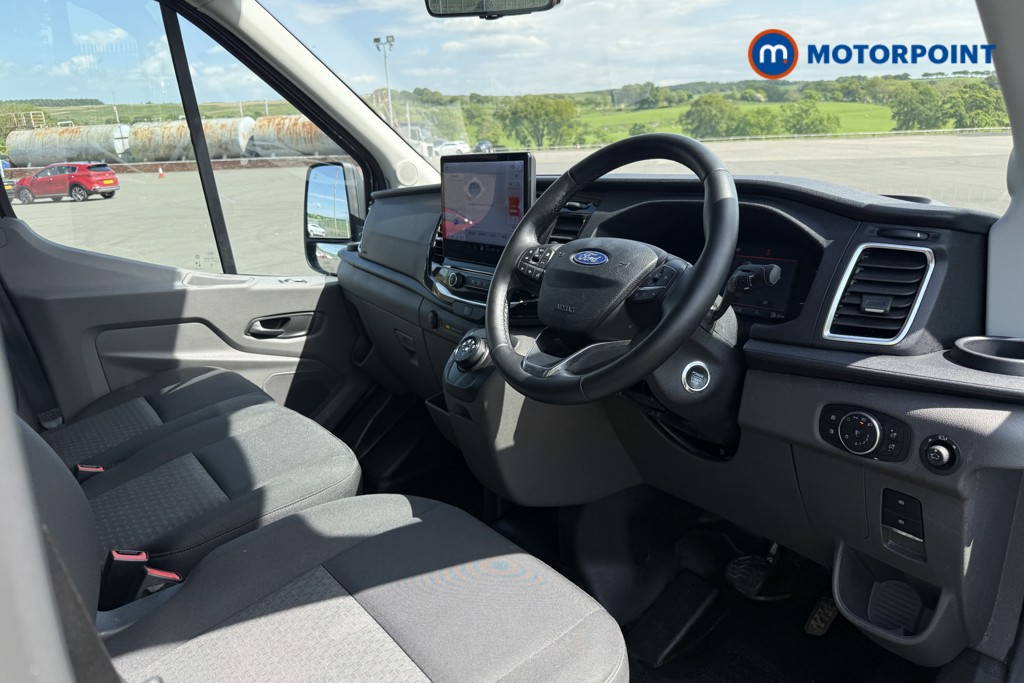 Ford Transit Limited Automatic Diesel Medium Roof Van - Stock Number (1640341) - 9th supplementary image