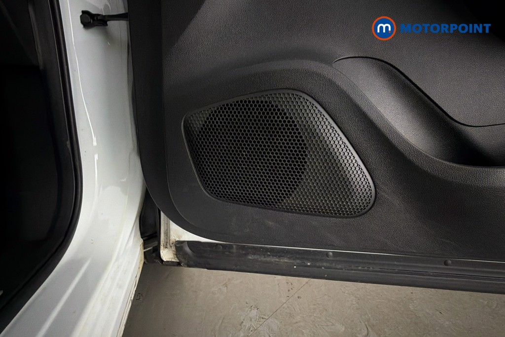 Renault Kadjar S Edition Manual Petrol SUV - Stock Number (1640619) - 21st supplementary image