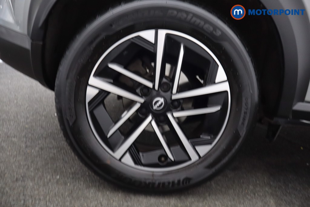Nissan Juke N-Connecta Automatic Petrol SUV - Stock Number (1642374) - 7th supplementary image