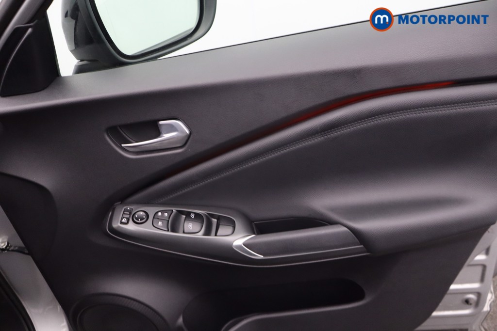 Nissan Juke N-Connecta Automatic Petrol SUV - Stock Number (1642374) - 10th supplementary image
