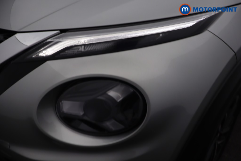 Nissan Juke N-Connecta Automatic Petrol SUV - Stock Number (1642374) - 25th supplementary image