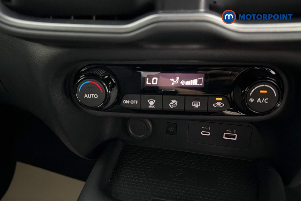 Nissan Juke N-Connecta Automatic Petrol SUV - Stock Number (1642429) - 12th supplementary image