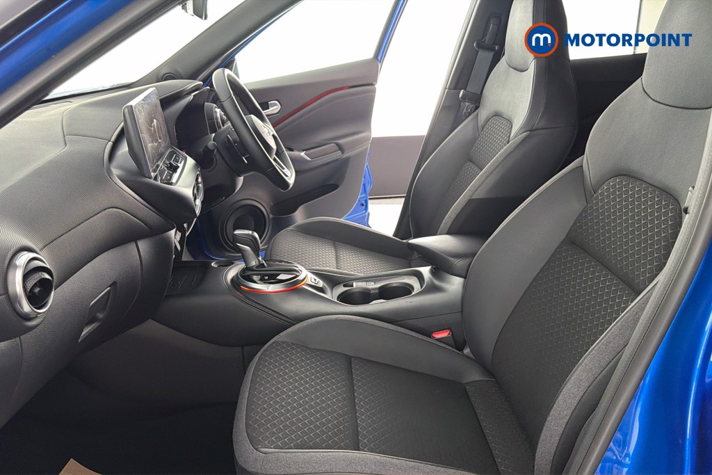Nissan Juke N-Connecta Automatic Petrol SUV - Stock Number (1642429) - 22nd supplementary image