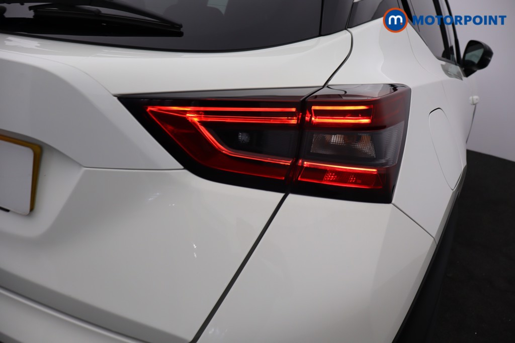Nissan Juke N-Connecta Manual Petrol SUV - Stock Number (1642472) - 3rd supplementary image