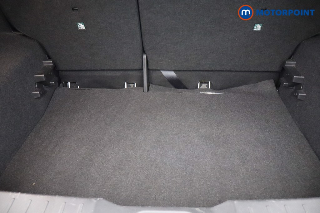 Nissan Juke N-Connecta Manual Petrol SUV - Stock Number (1642472) - 6th supplementary image