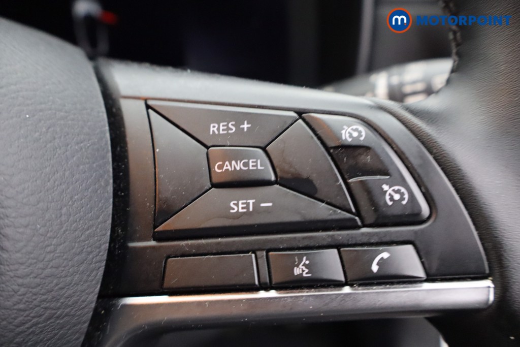 Nissan Juke N-Connecta Manual Petrol SUV - Stock Number (1642472) - 14th supplementary image