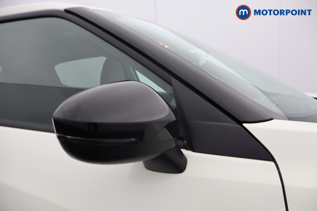 Nissan Juke N-Connecta Manual Petrol SUV - Stock Number (1642472) - 22nd supplementary image