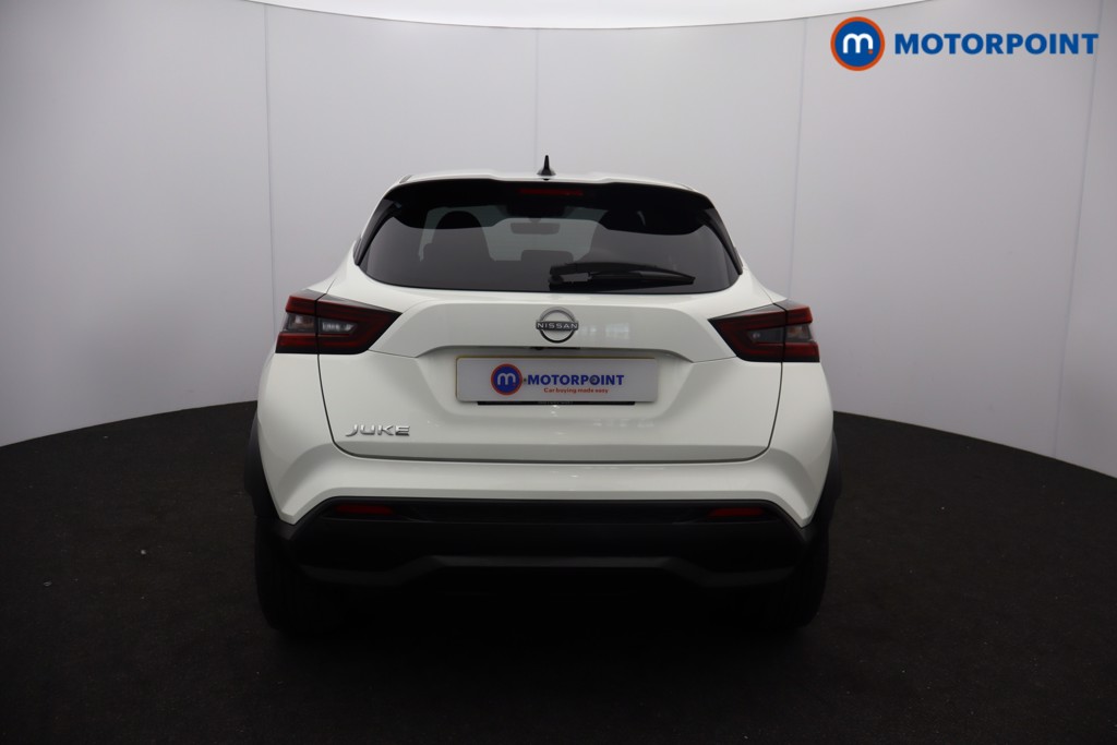 Nissan Juke N-Connecta Manual Petrol SUV - Stock Number (1642472) - 1st supplementary image