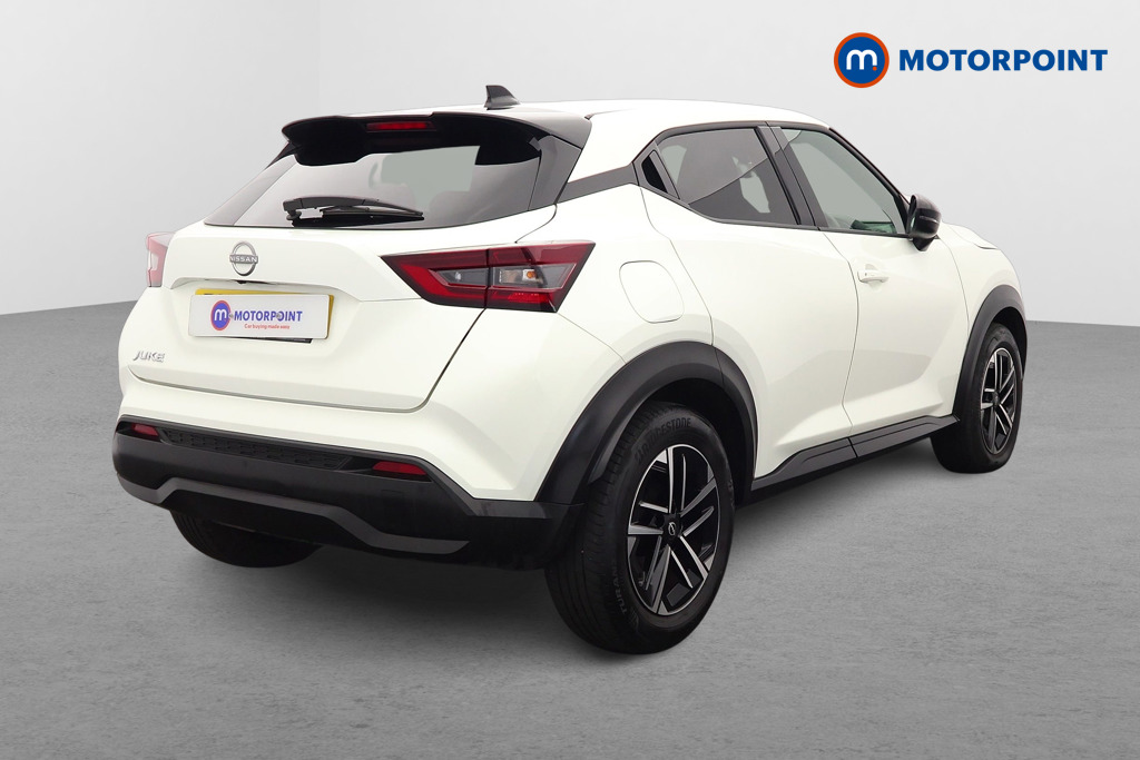 Nissan Juke N-Connecta Manual Petrol SUV - Stock Number (1642472) - Drivers side rear corner