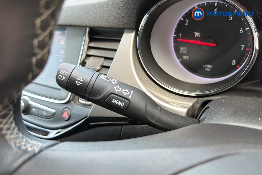 Vauxhall Astra SRI Manual Petrol Hatchback - Stock Number (1642885) - 5th supplementary image