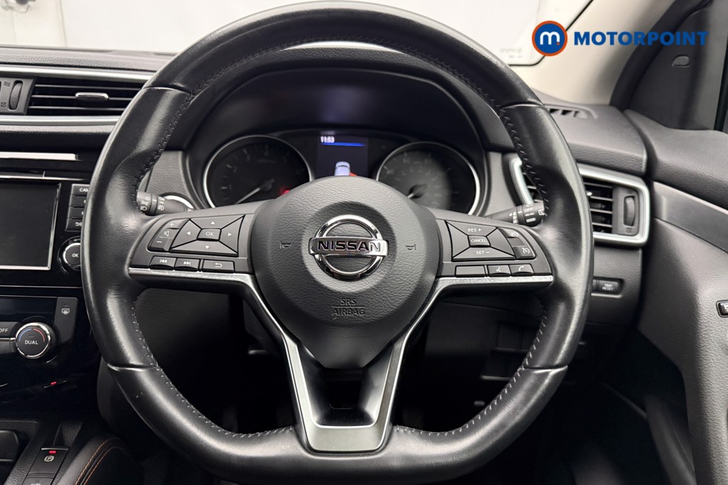 Nissan Qashqai N-Motion Manual Petrol SUV - Stock Number (1643524) - 5th supplementary image