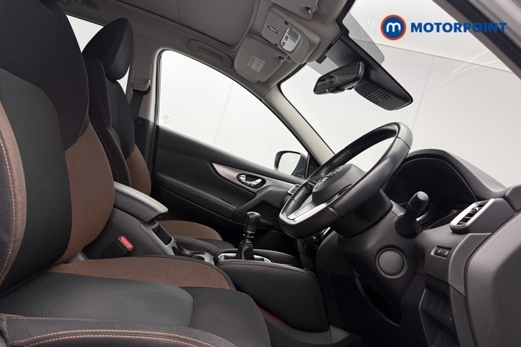 Nissan Qashqai N-Motion Manual Petrol SUV - Stock Number (1643524) - 8th supplementary image