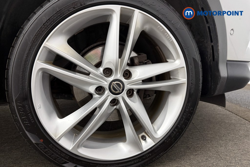Nissan Qashqai N-Motion Manual Petrol SUV - Stock Number (1643524) - 11th supplementary image