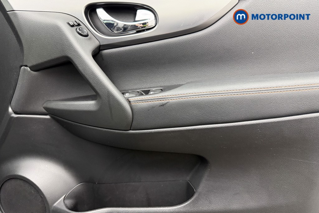 Nissan Qashqai N-Motion Manual Petrol SUV - Stock Number (1643524) - 18th supplementary image