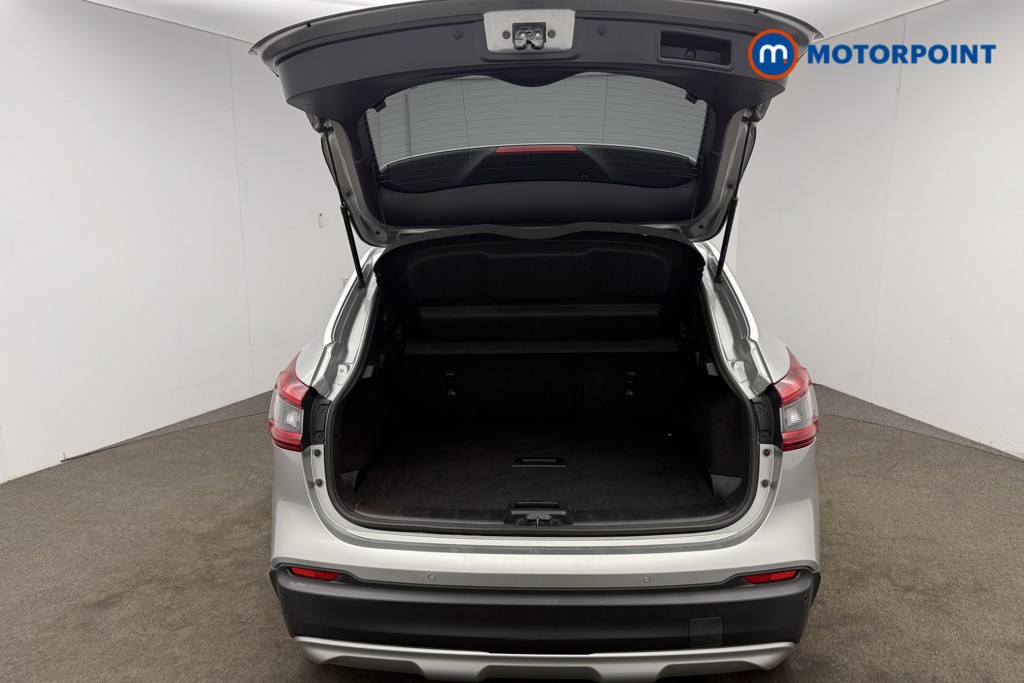 Nissan Qashqai N-Motion Manual Petrol SUV - Stock Number (1643524) - 22nd supplementary image