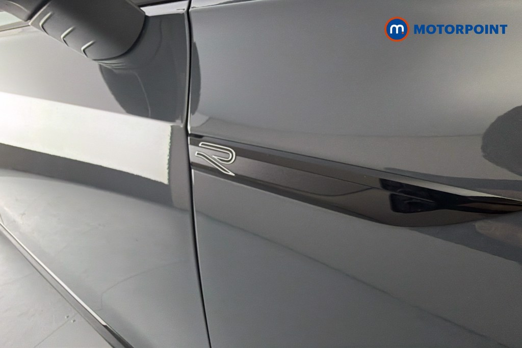 Volkswagen Golf R-Line Manual Petrol Hatchback - Stock Number (1643821) - 46th supplementary image