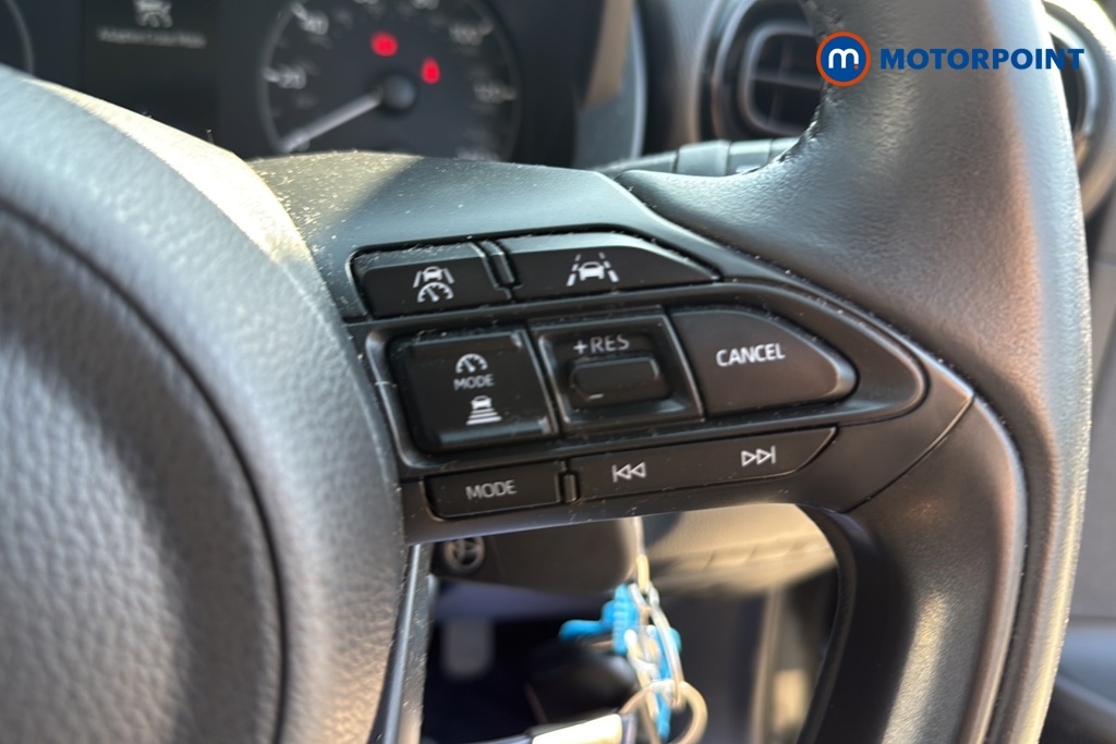 Toyota Yaris Icon Automatic Petrol-Electric Hybrid Hatchback - Stock Number (1644484) - 3rd supplementary image