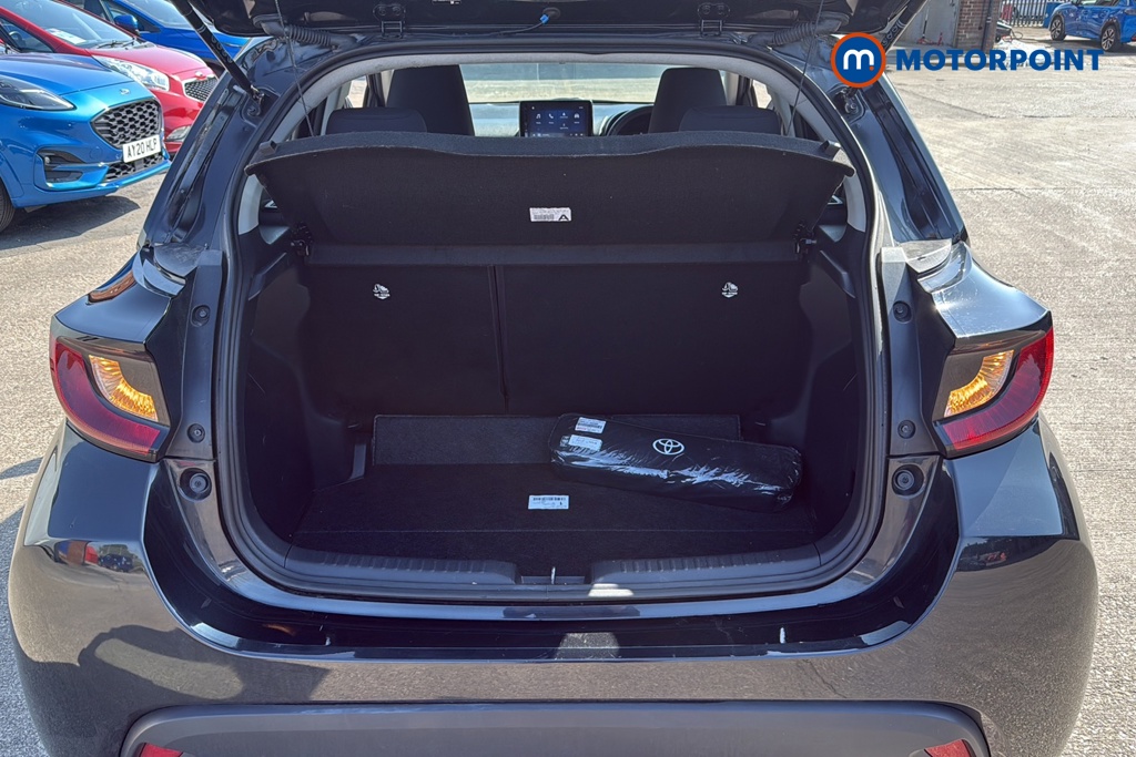 Toyota Yaris Icon Automatic Petrol-Electric Hybrid Hatchback - Stock Number (1644484) - 30th supplementary image