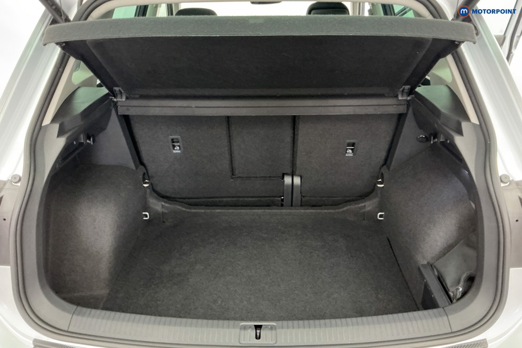 Volkswagen Tiguan Elegance Automatic Petrol SUV - Stock Number (1644750) - 3rd supplementary image