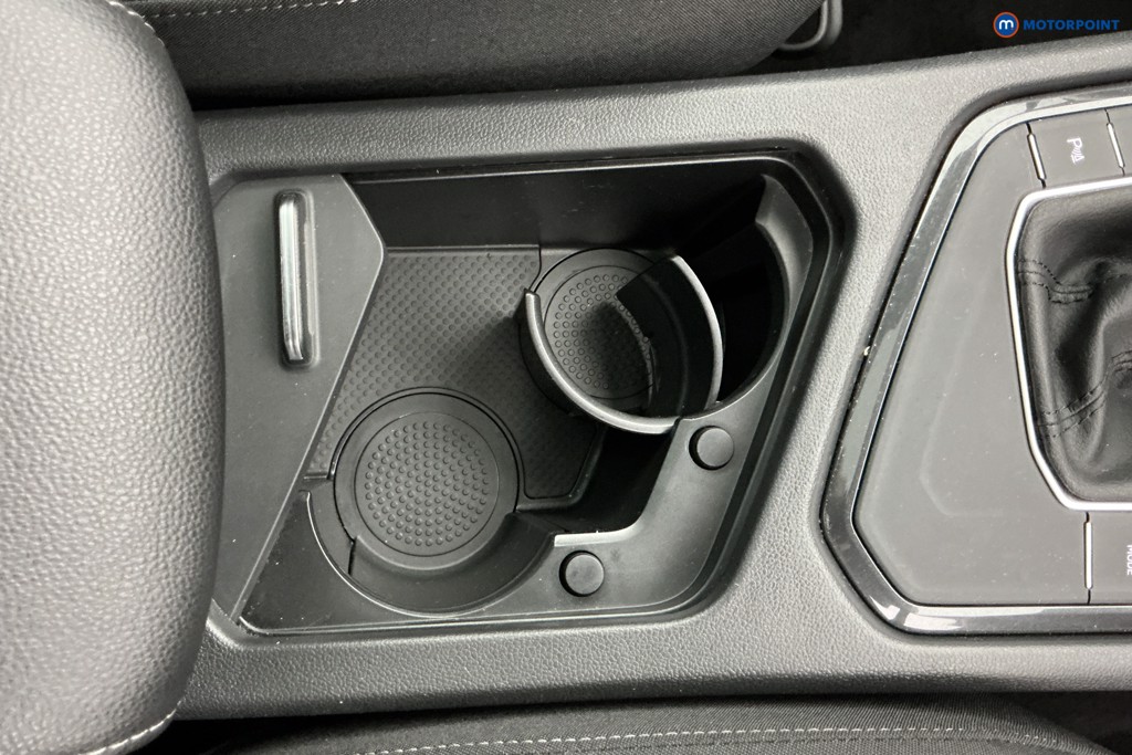 Volkswagen Tiguan Elegance Automatic Petrol SUV - Stock Number (1644750) - 14th supplementary image