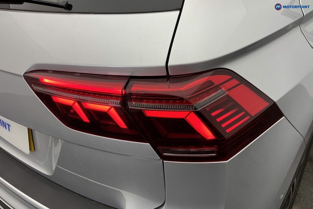 Volkswagen Tiguan Elegance Automatic Petrol SUV - Stock Number (1644750) - 29th supplementary image